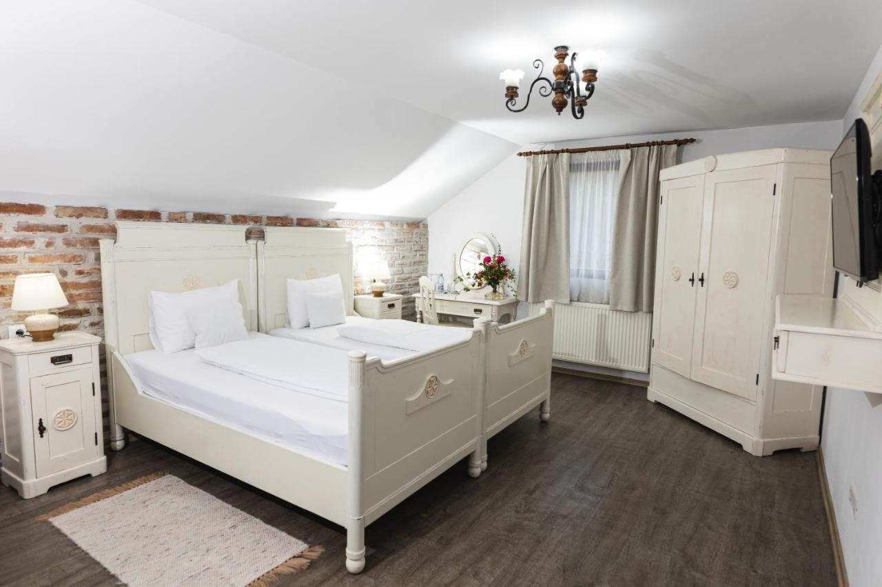 Casa Tirol Blaj Ξενοδοχείο Εξωτερικό φωτογραφία