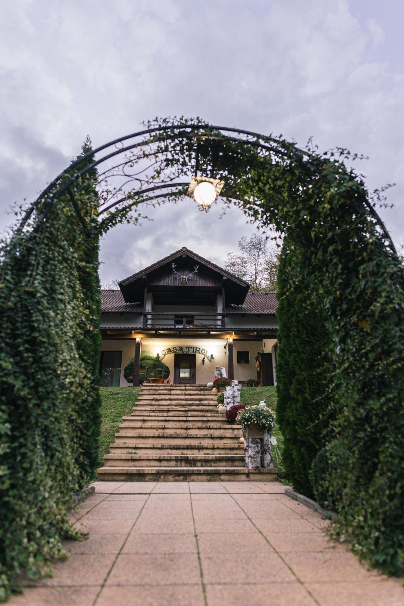 Casa Tirol Blaj Ξενοδοχείο Εξωτερικό φωτογραφία